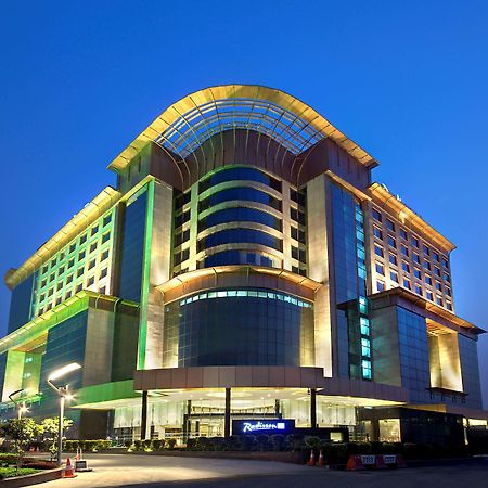 Radisson Blu Kaushambi Delhi NCR Hotel Ghaziabad Bagian luar foto