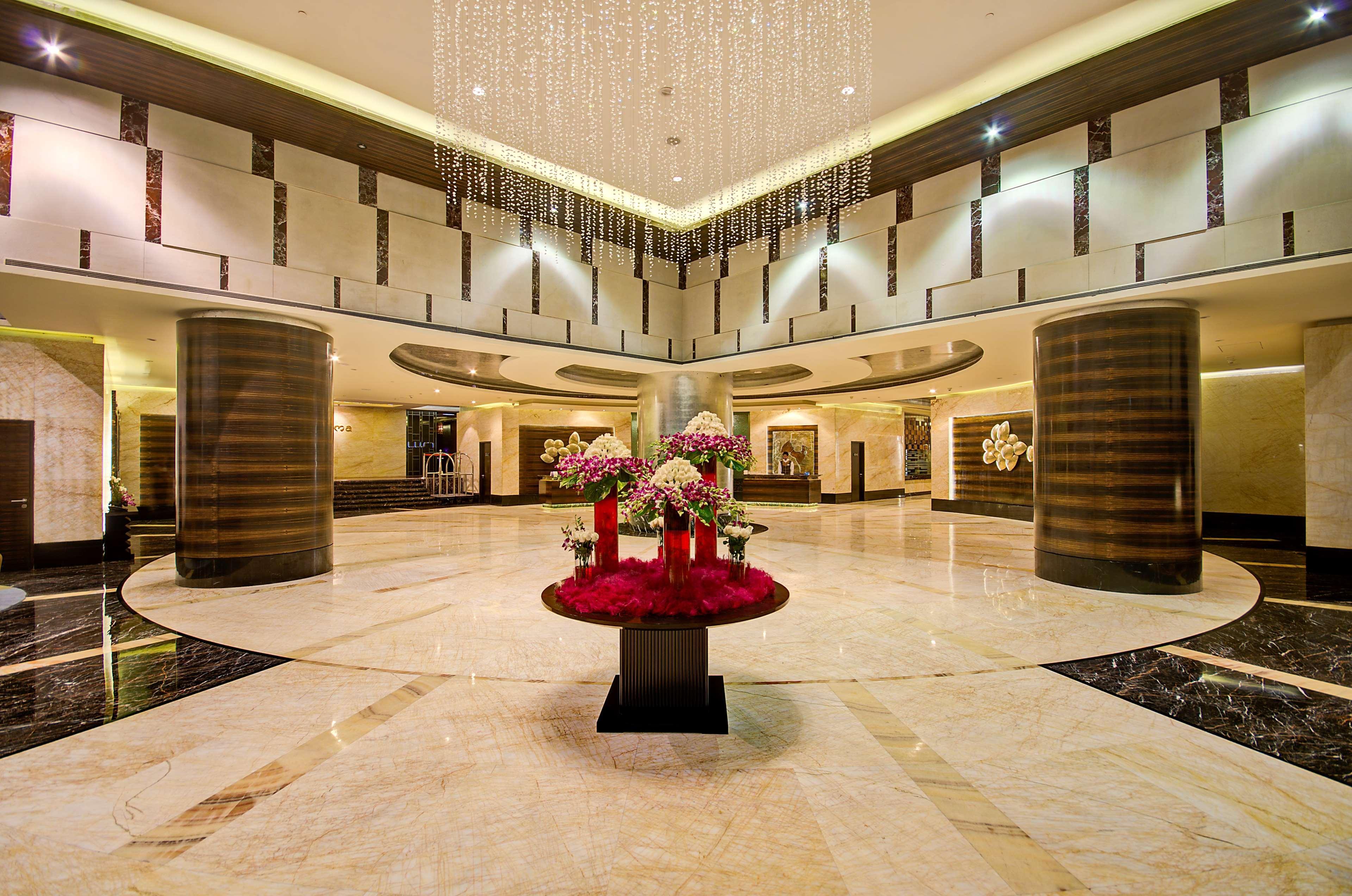 Radisson Blu Kaushambi Delhi NCR Hotel Ghaziabad Bagian luar foto