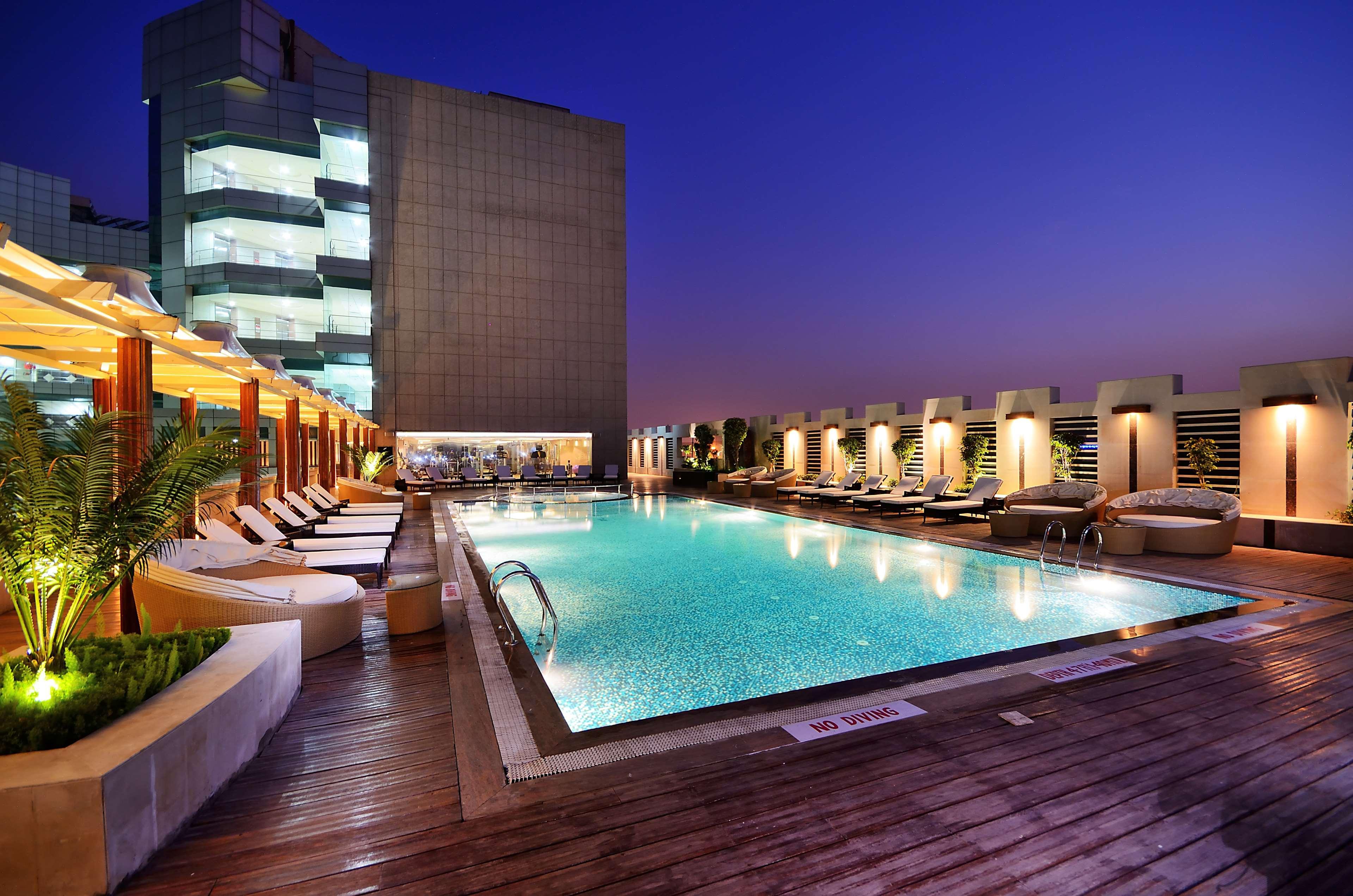 Radisson Blu Kaushambi Delhi NCR Hotel Ghaziabad Bagian luar foto