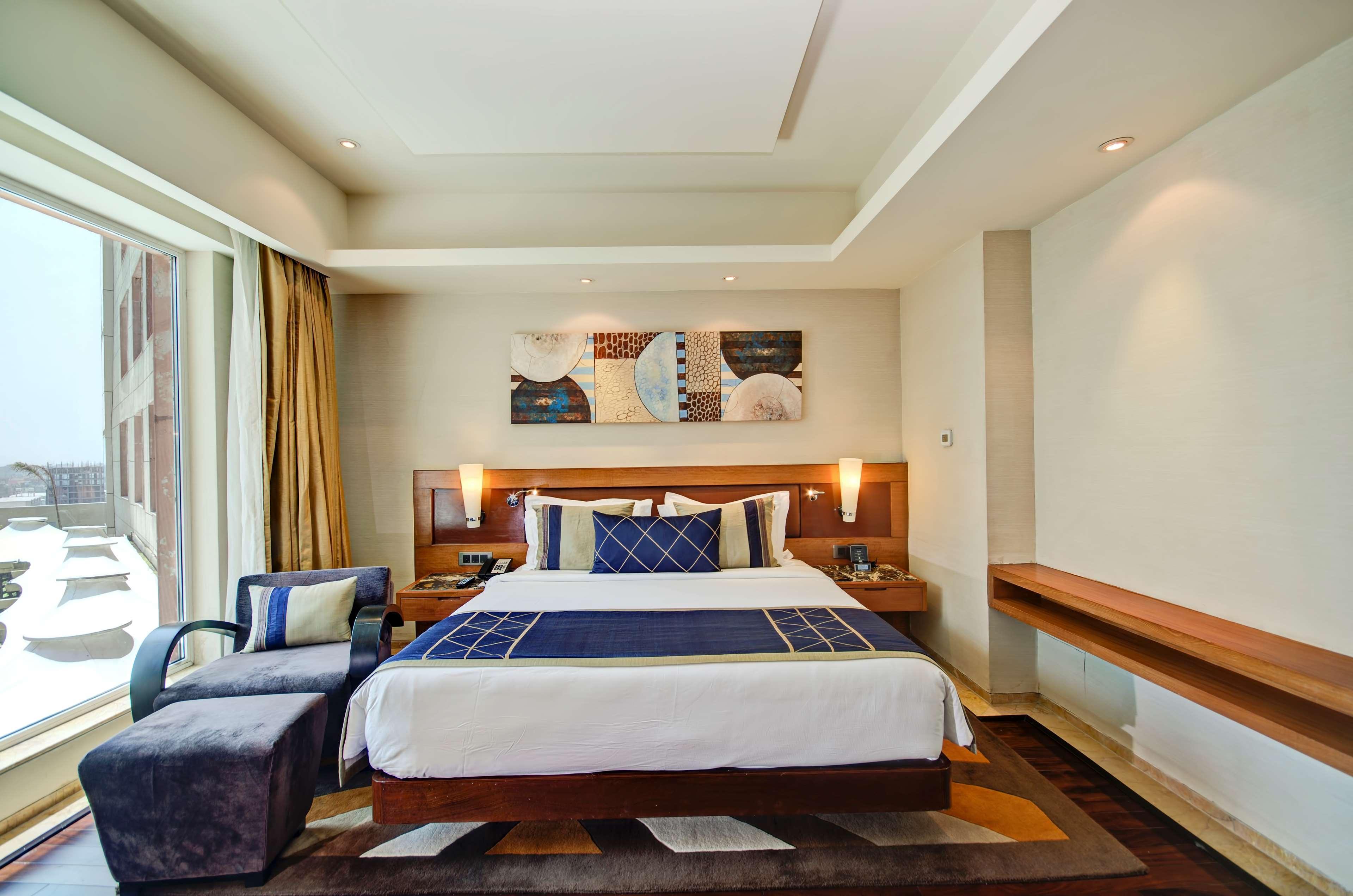 Radisson Blu Kaushambi Delhi NCR Hotel Ghaziabad Bagian luar foto