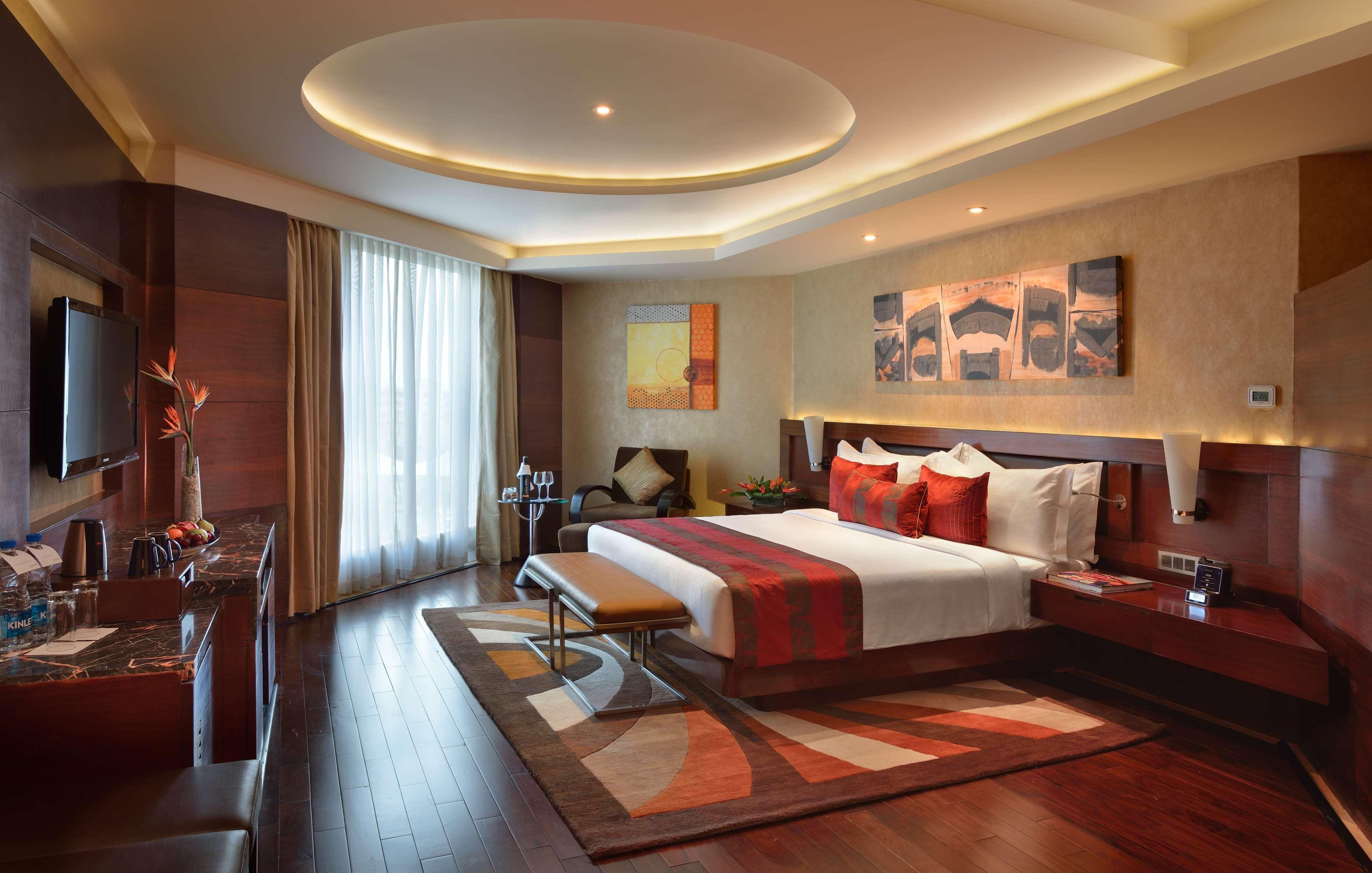 Radisson Blu Kaushambi Delhi NCR Hotel Ghaziabad Bagian luar foto